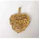 Broche feuille ajourée signée Montana