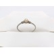 Fine bague or gris, petite perle et roses de diamant, T. 55